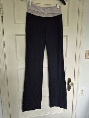 Lululemon Size 6 Tall Yoga Pants